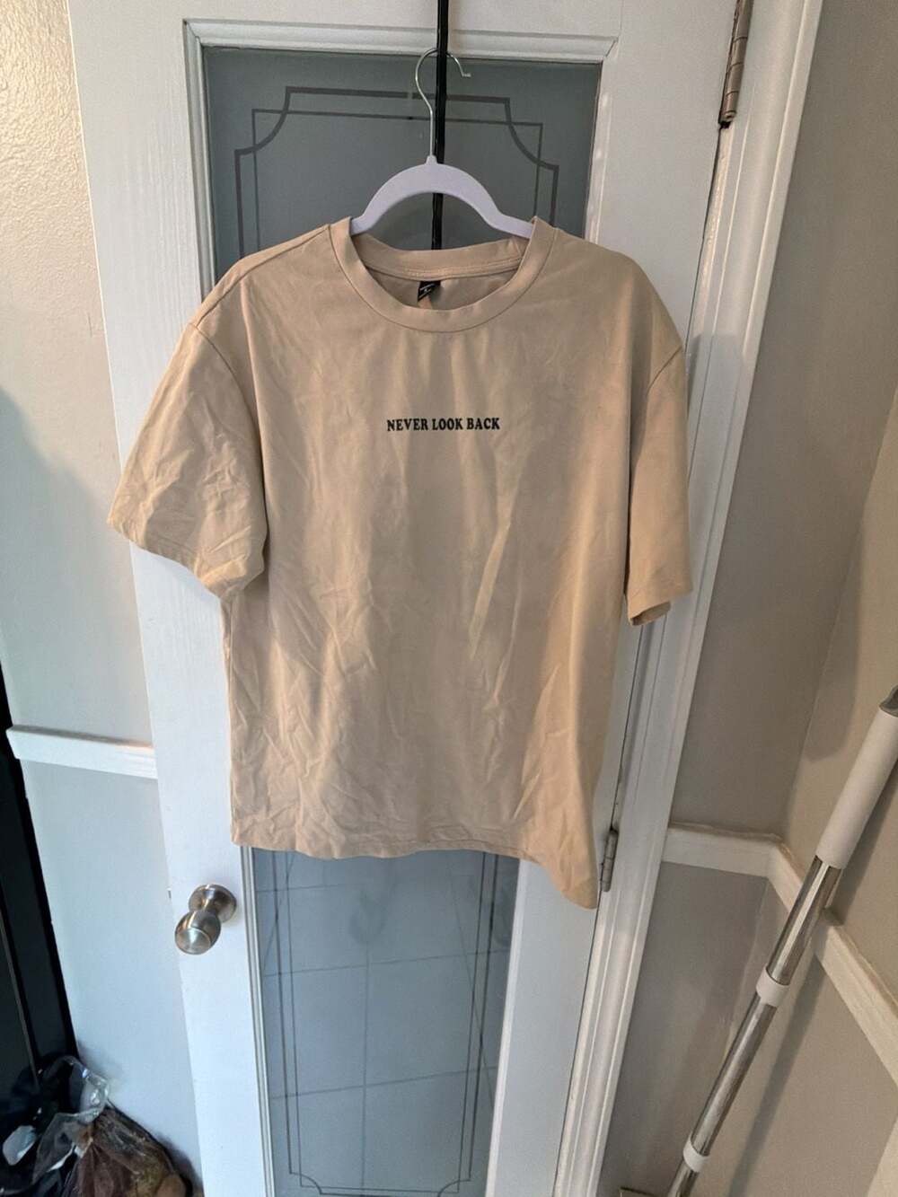 Manfinity Men's Never Look Back Graphic Skeleton Smiley Face  T-Shirt Size M